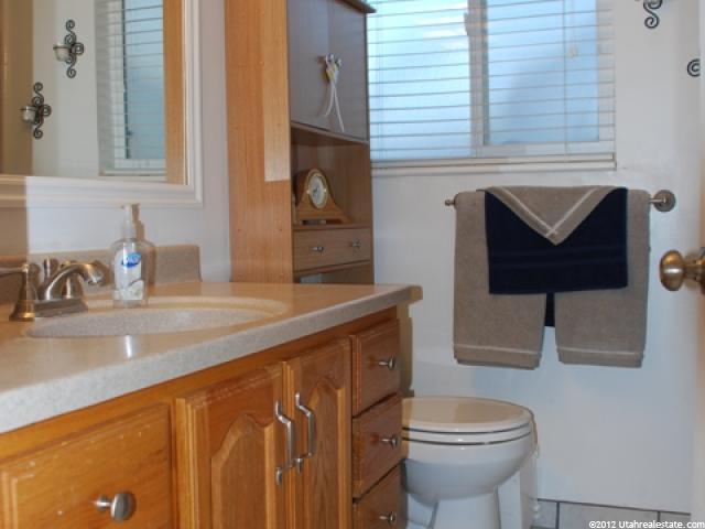 423 W Center St, Bountiful, UT 84010 — photo 11