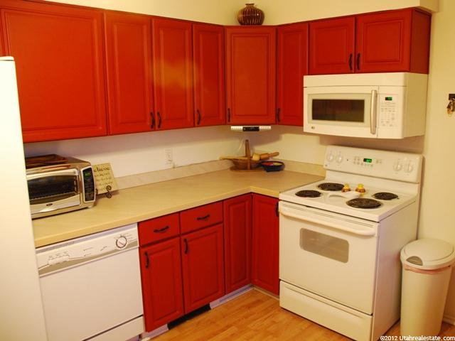 423 W Center St, Bountiful, UT 84010 — photo 9
