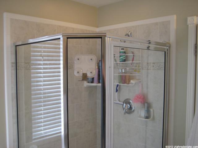 635 W 3600 S, Riverdale, UT 84405 — photo 2