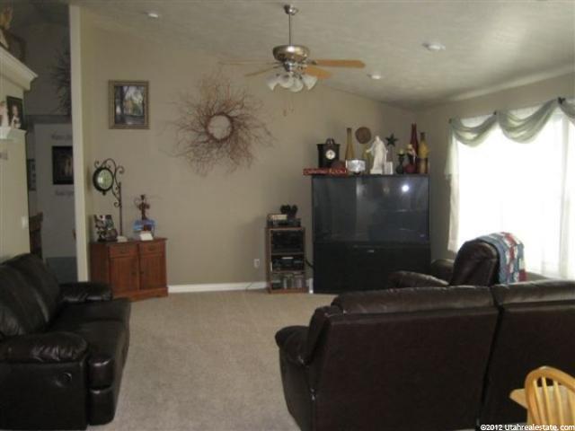 635 W 3600 S, Riverdale, UT 84405 — photo 11