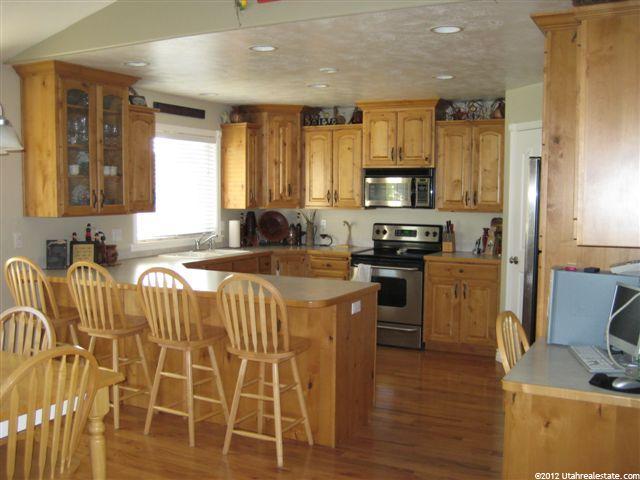 635 W 3600 S, Riverdale, UT 84405 — photo 4