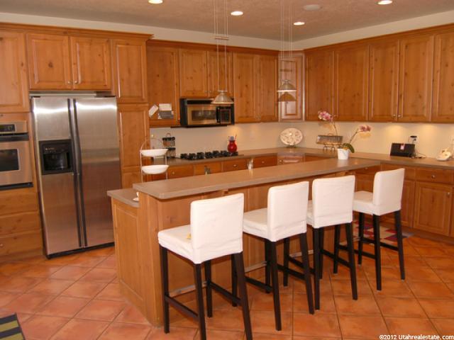 1558 E Wasatch Dr, Ogden, UT 84403 — photo 4