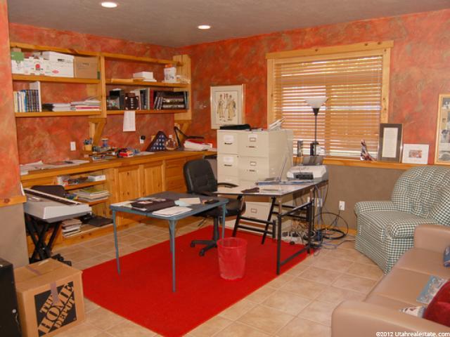 1558 E Wasatch Dr, Ogden, UT 84403 — photo 6