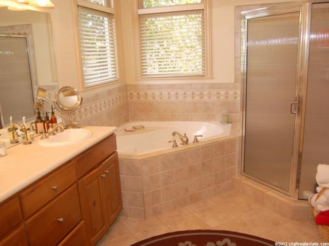 1558 E Wasatch Dr, Ogden, UT 84403 — photo 8
