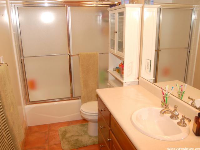 1558 E Wasatch Dr, Ogden, UT 84403 — photo 10