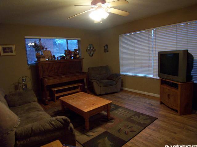80 W 1950 St S, Bountiful, UT 84010 — photo 2