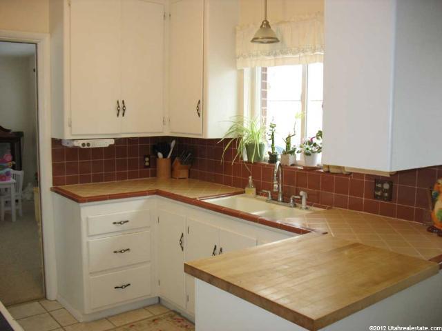 51 W 1900 S, Bountiful, UT 84010 — photo 7