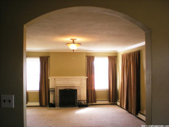 420 N Main St, Centerville, UT 84014 — photo 2