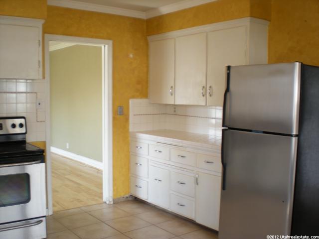 420 N Main St, Centerville, UT 84014 — photo 3