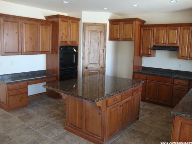 2495 S Deer Run Cir, Bountiful, UT 84010 — photo 11