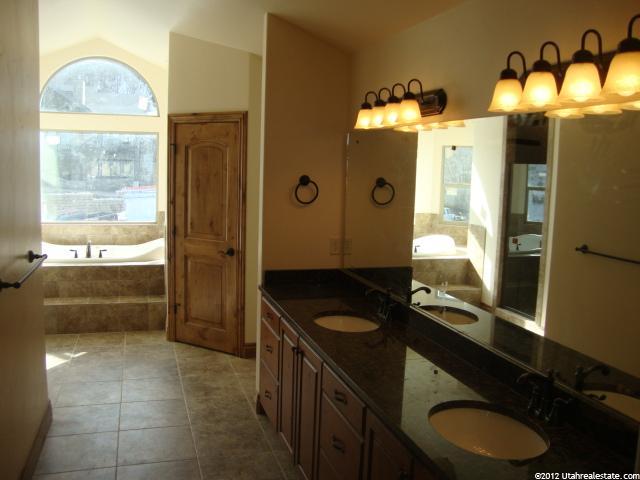 2495 S Deer Run Cir, Bountiful, UT 84010 — photo 9