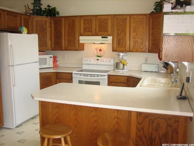 2231 N 1975 E, Layton, UT 84040 — photo 3
