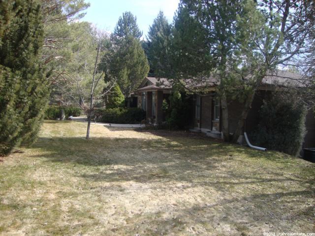 2386 E Edgemoor Dr S, Holladay, UT 84117 — photo 3
