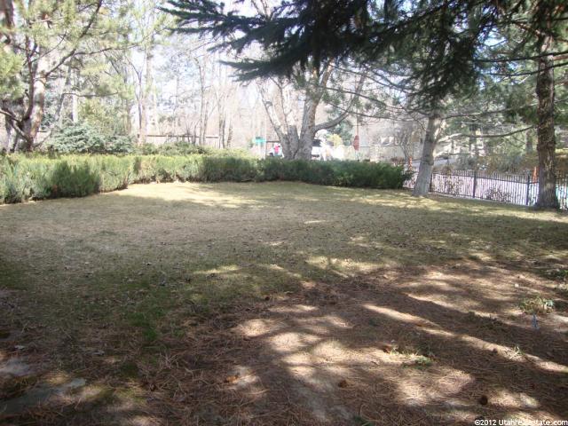 2386 E Edgemoor Dr S, Holladay, UT 84117 — photo 8