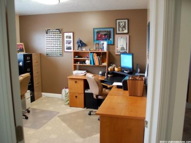 2037 N 2700 E, Layton, UT 84040 — photo 9