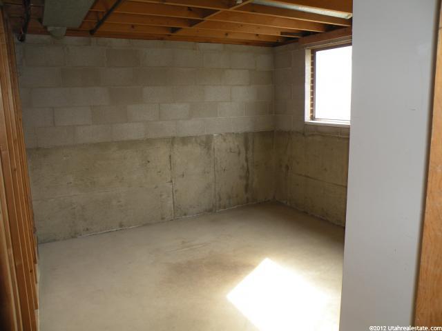 244 E Carlsen, Midvale, UT 84047 — photo 8