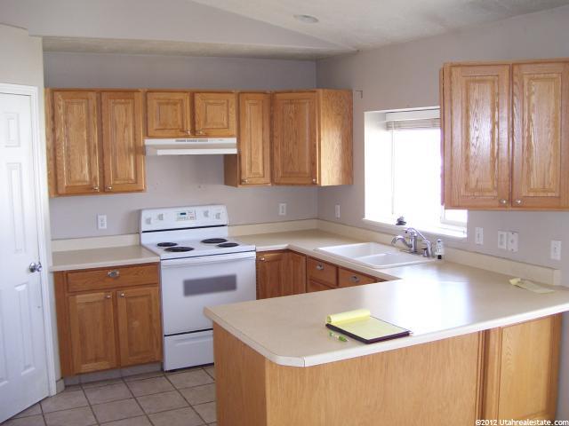 2626 W 3900 S, Roy, UT 84067 — photo 2