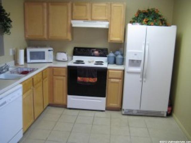 1926 N 2225 W, Clinton, UT 84015 — photo 4