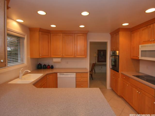 1914 E Rio Cir S, Sandy, UT 84093 — photo 2