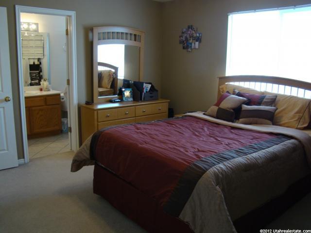 932 W 1350 N, Clinton, UT 84015 — photo 3