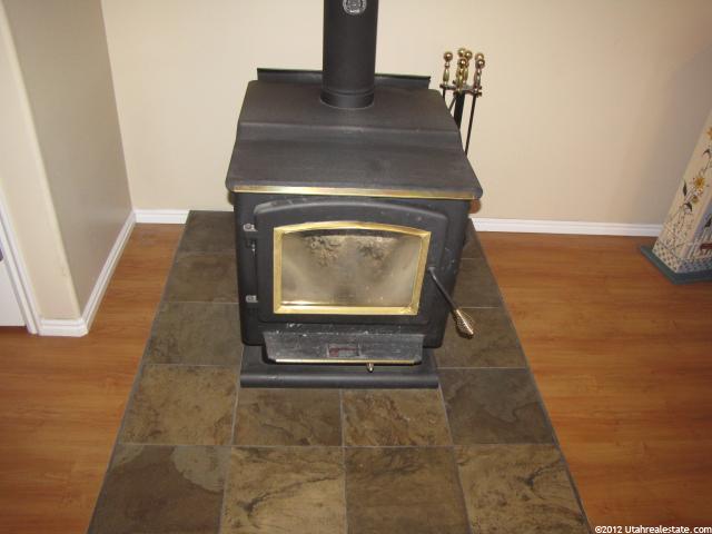 2592 W 2375 N, Clinton, UT 84015 — photo 11
