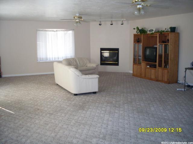 717 W 300 N, Hyrum, UT 84319 — photo 4