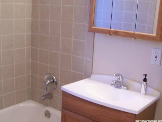 1009 S 3925 W, Syracuse, UT 84075 — photo 6