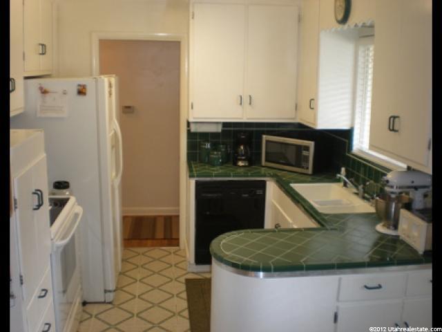 2132 S Penman Ln W, Bountiful, UT 84010 — photo 4