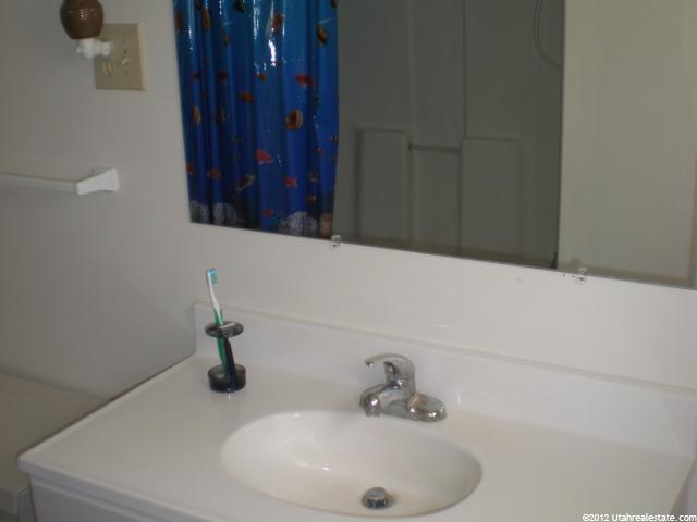 2132 S Penman Ln W, Bountiful, UT 84010 — photo 10