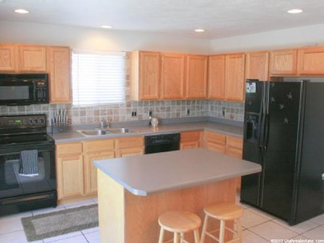 1855 N 685 W, West Bountiful, UT 84087 — photo 2