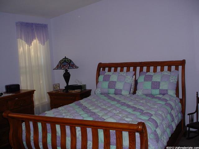 304 N Harriger Way E, Layton, UT 84041 — photo 3