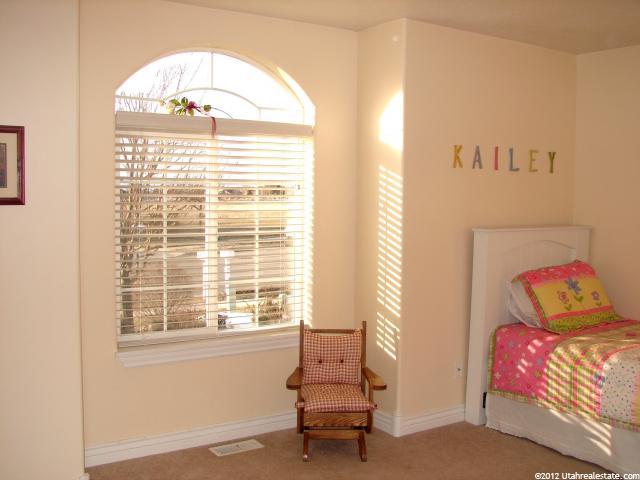 370 E Park Meadows Dr, Hyde Park, UT 84318 — photo 6