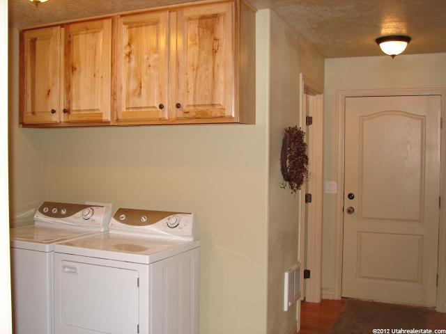 370 E Park Meadows Dr, Hyde Park, UT 84318 — photo 9