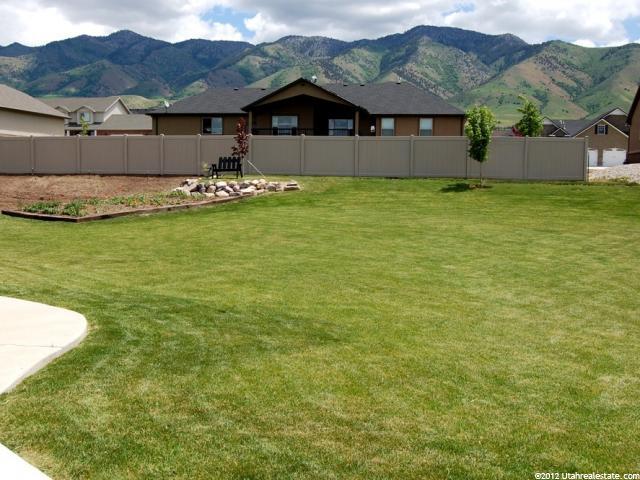 370 E Park Meadows Dr, Hyde Park, UT 84318 — photo 10