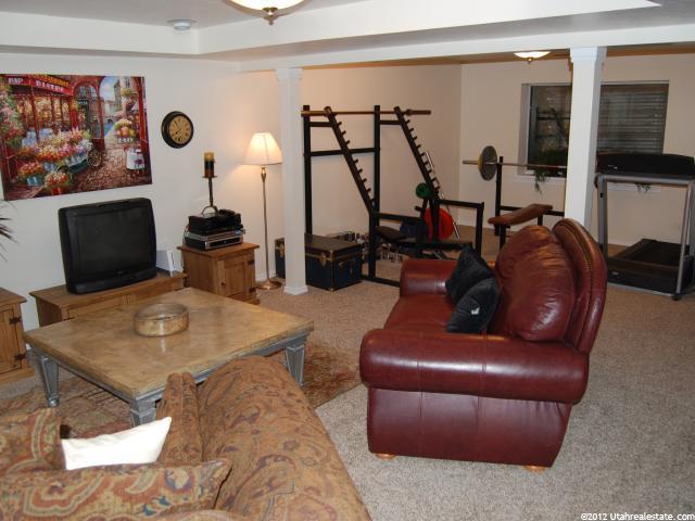 10258 Ashley Cir, Sandy, UT 84092 — photo 11