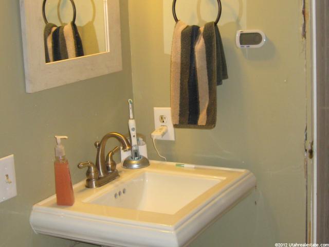 1019 E 1200 S, Springville, UT 84663 — photo 2