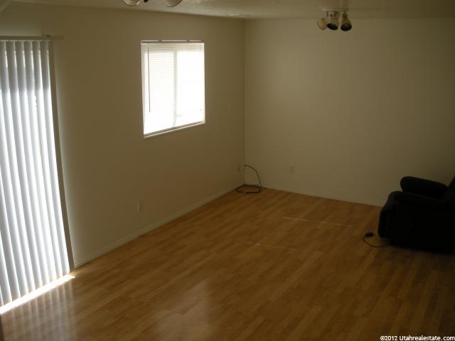 1013 W 1640 N, Clinton, UT 84015 — photo 3