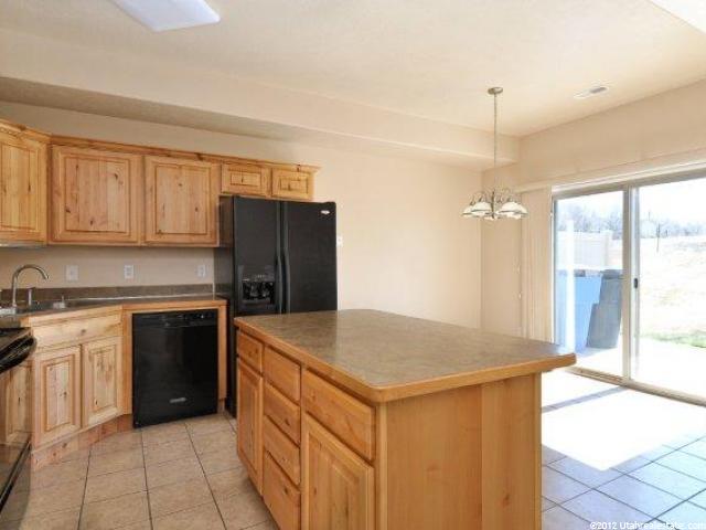 349 E 2275 N #10, North Ogden, UT 84414 — photo 3