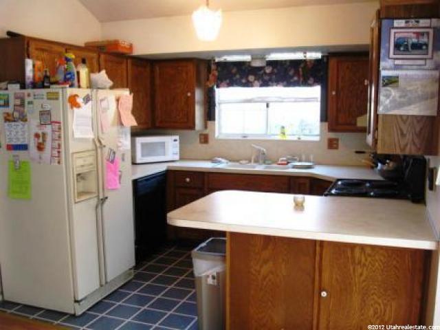4817 S 3900 W, Roy, UT 84067 — photo 3