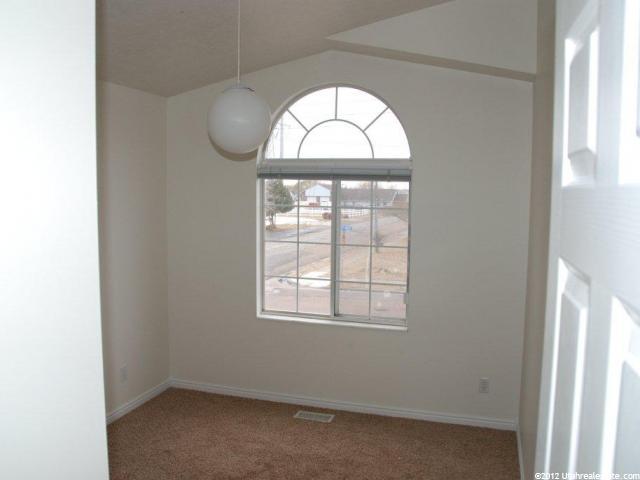 5194 S 3175 W, Roy, UT 84067 — photo 3
