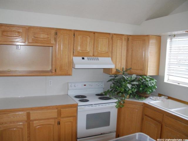 5194 S 3175 W, Roy, UT 84067 — photo 5
