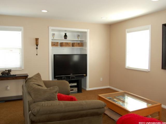 1192 N 780 W, Clinton, UT 84015 — photo 5