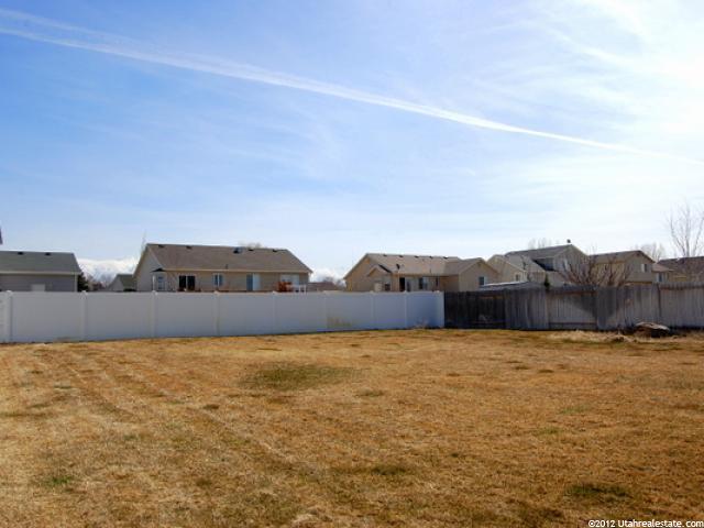 1192 N 780 W, Clinton, UT 84015 — photo 10
