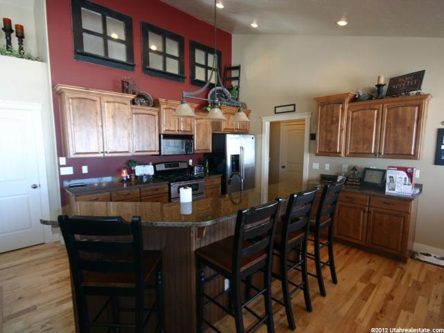 339 W 285 N, Wellsville, UT 84339 — photo 2