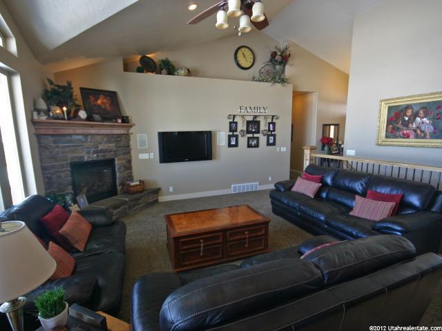 339 W 285 N, Wellsville, UT 84339 — photo 3