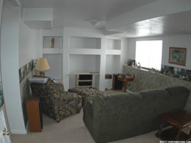 5403 Vista Dr E, Roy, UT 84067 — photo 8