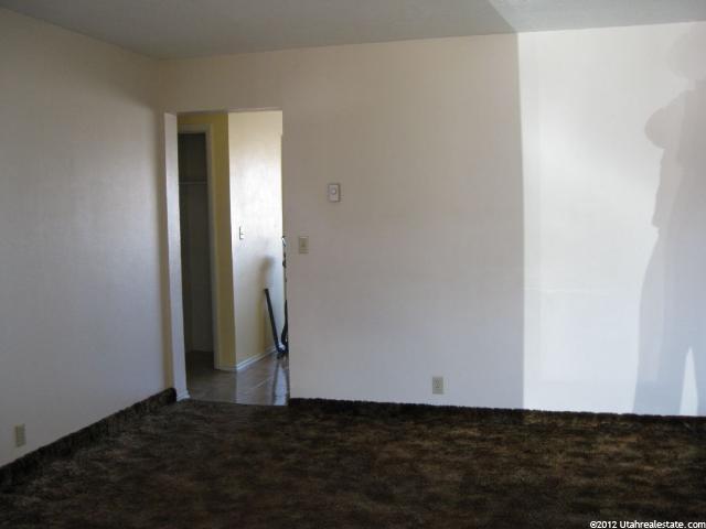 393 E 2700 N, North Logan, UT 84341 — photo 2