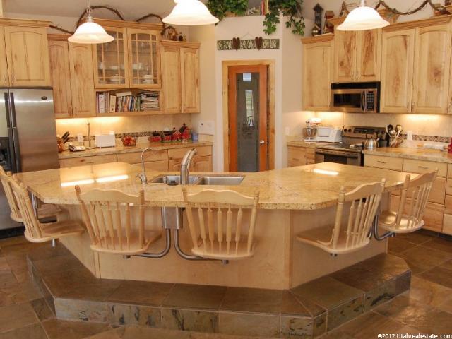 1566 E Erda Way, Erda, UT 84074 — photo 4