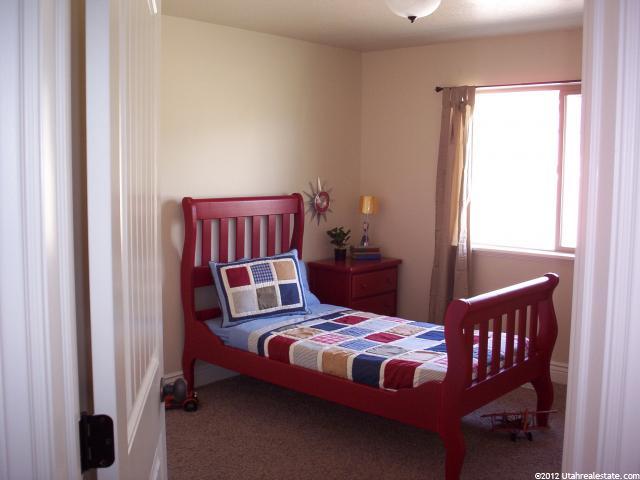 689 N 240 E, Smithfield, UT 84335 — photo 7