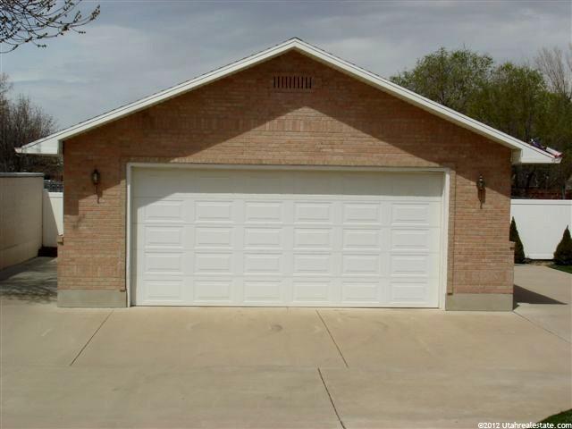 230 W 200 N, Hyrum, UT 84319 — photo 3